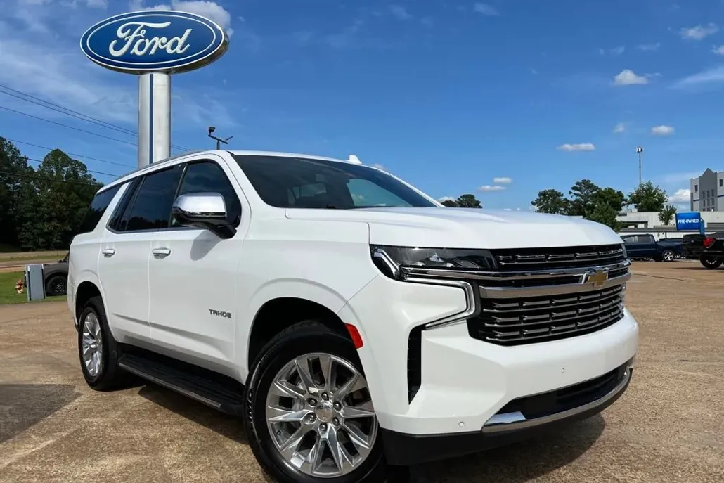 2023 Chevrolet Tahoe Premier photo 1