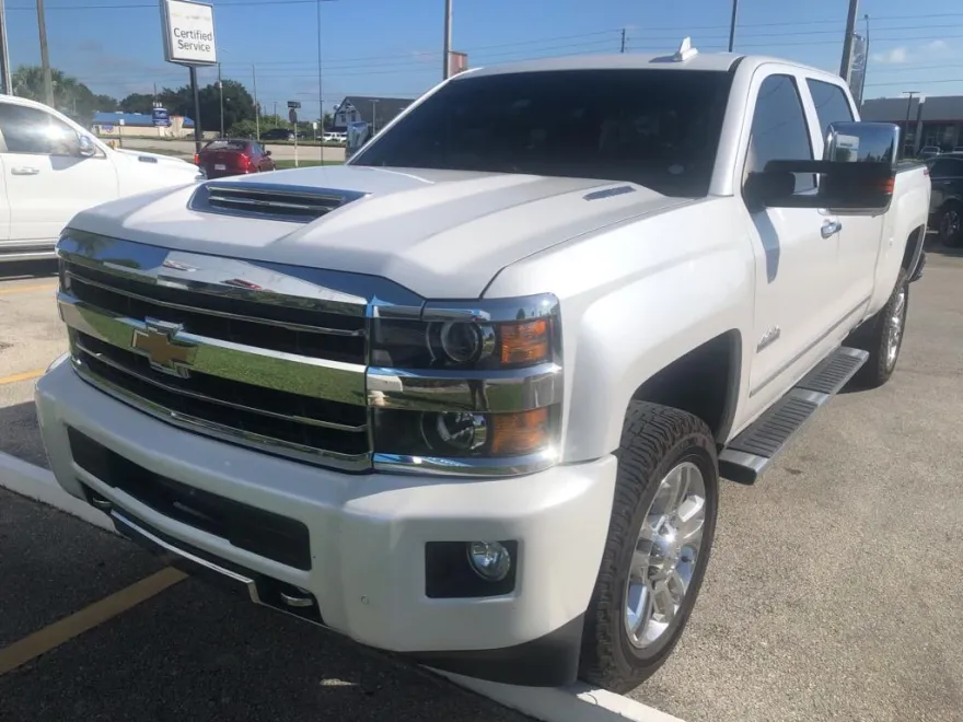 2019 Chevrolet Silverado 2500HD High Country photo 1