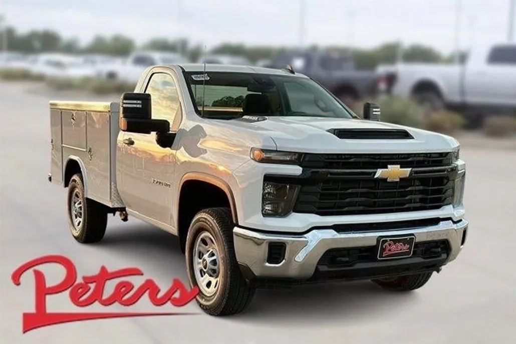 2024 Chevrolet Silverado 3500HD photo 1