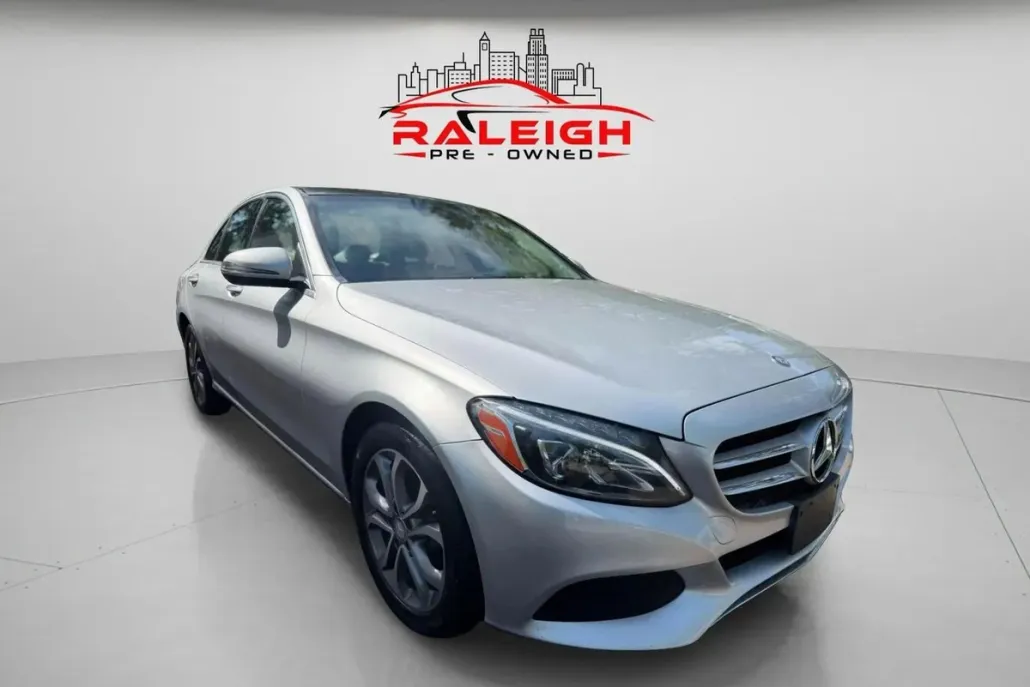 2016 Mercedes Benz C 300 4MATIC Sedan photo 1
