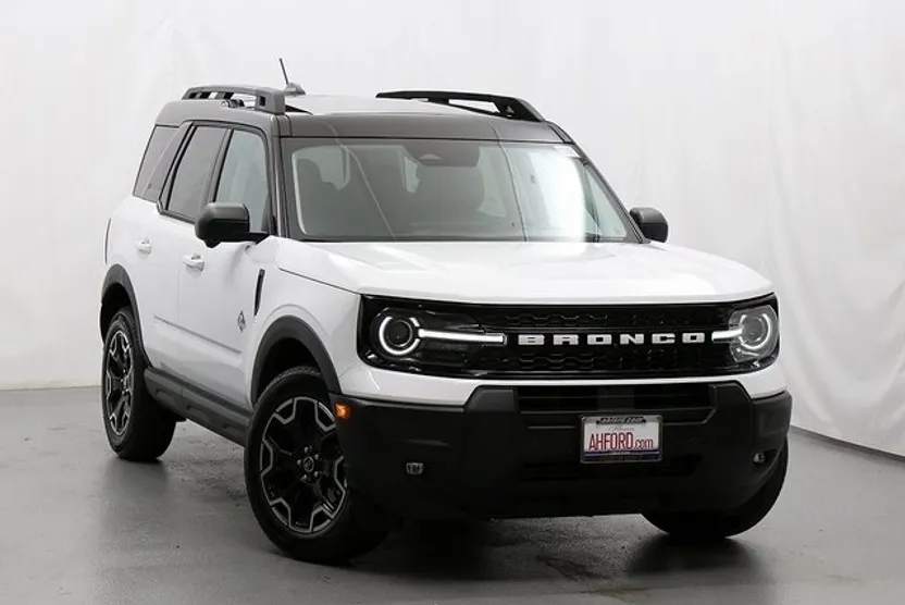 2025 Ford Bronco Sport Outer Banks photo 1