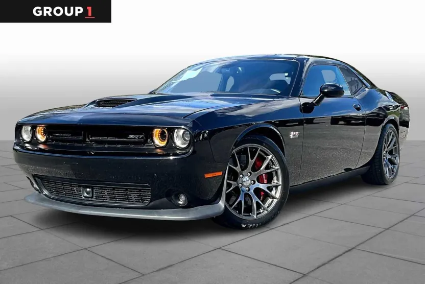 2016 Dodge Challenger SRT8 392 photo 1