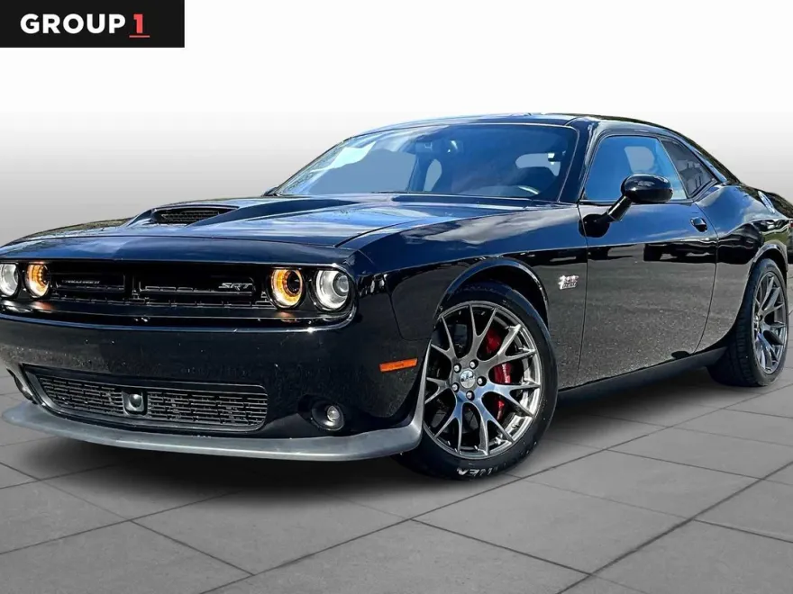 2016 Dodge Challenger SRT8 392 photo 1