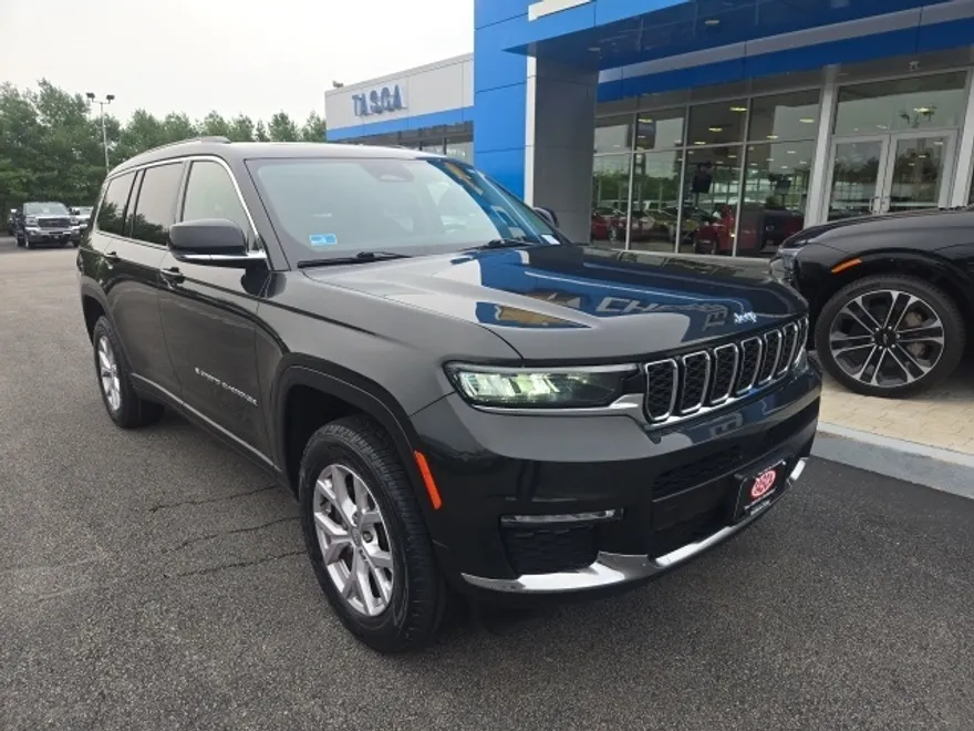2022 Jeep Grand Cherokee Limited photo 1