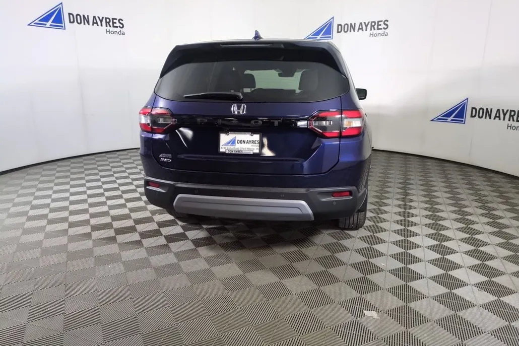 2025 Honda Pilot EX-L photo 1