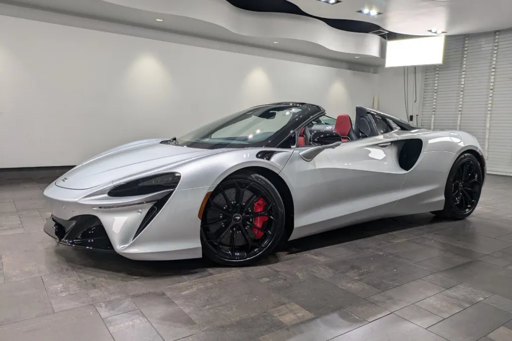 2025 Mclaren ARTURA Spider photo 1