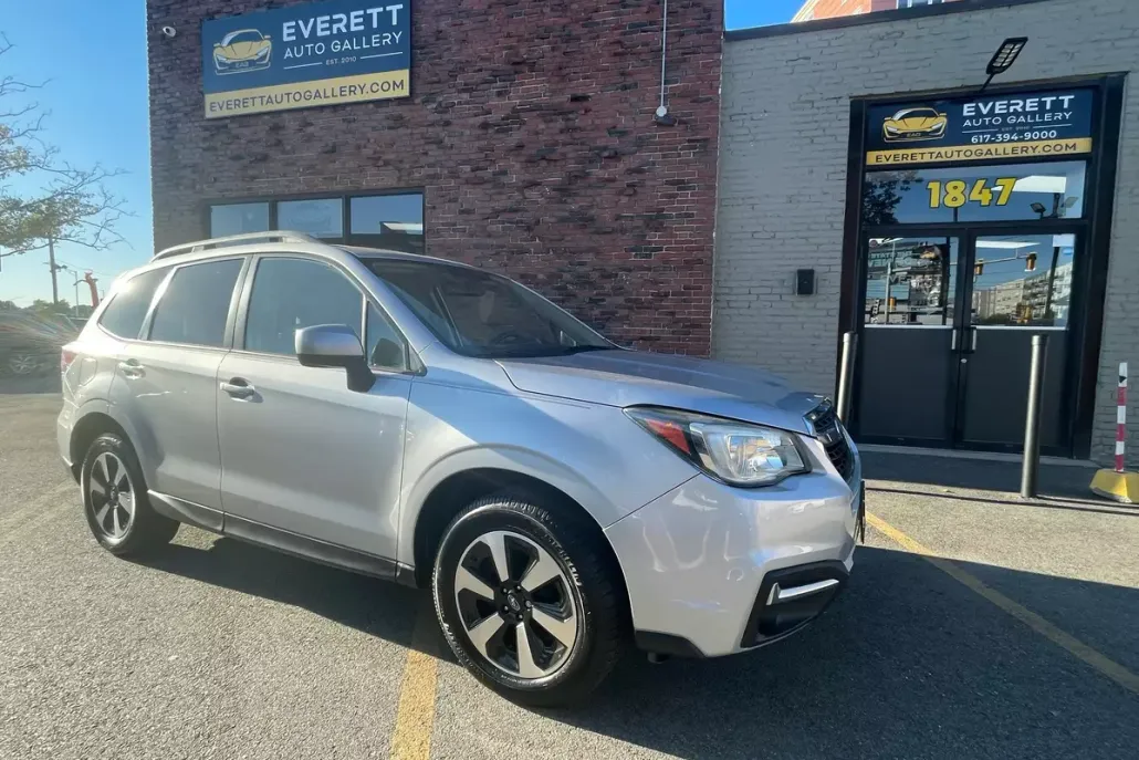 2017 Subaru Forester 2.5i Premium photo 1