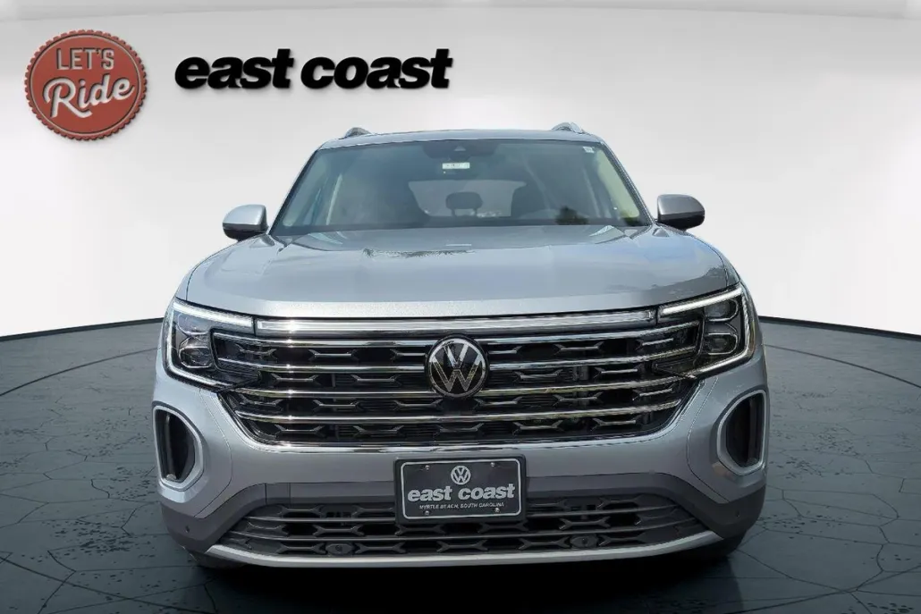 2026 Volkswagen Atlas SEL photo 1