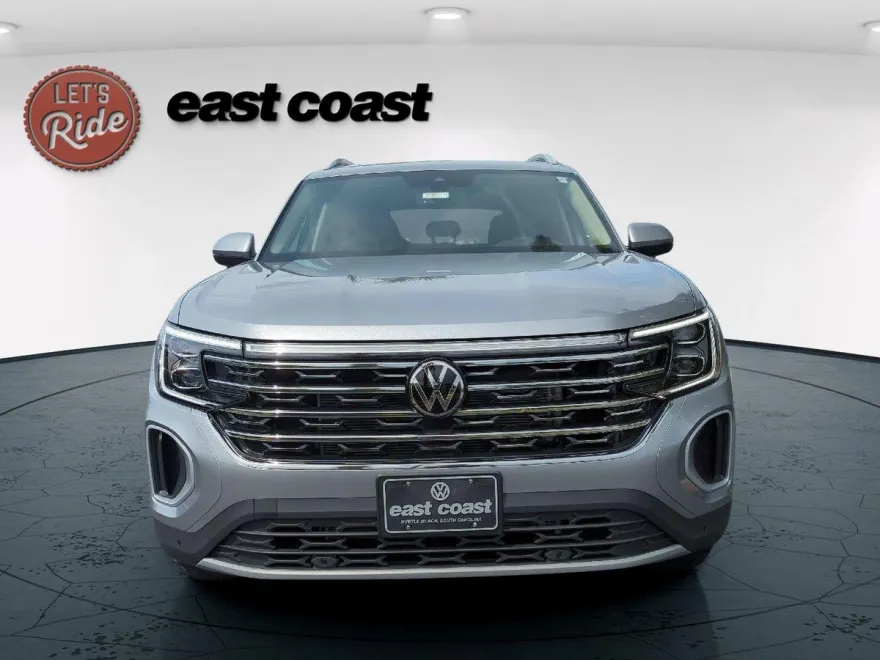 2026 Volkswagen Atlas SEL photo 1