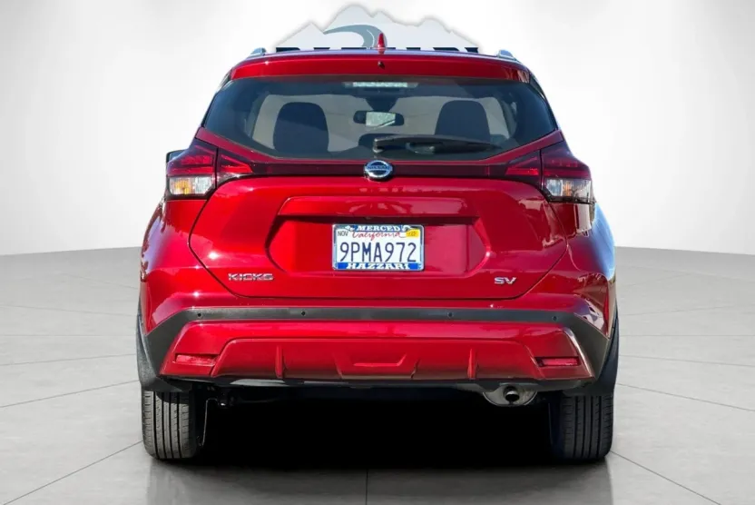2021 Nissan Kicks SV photo 1