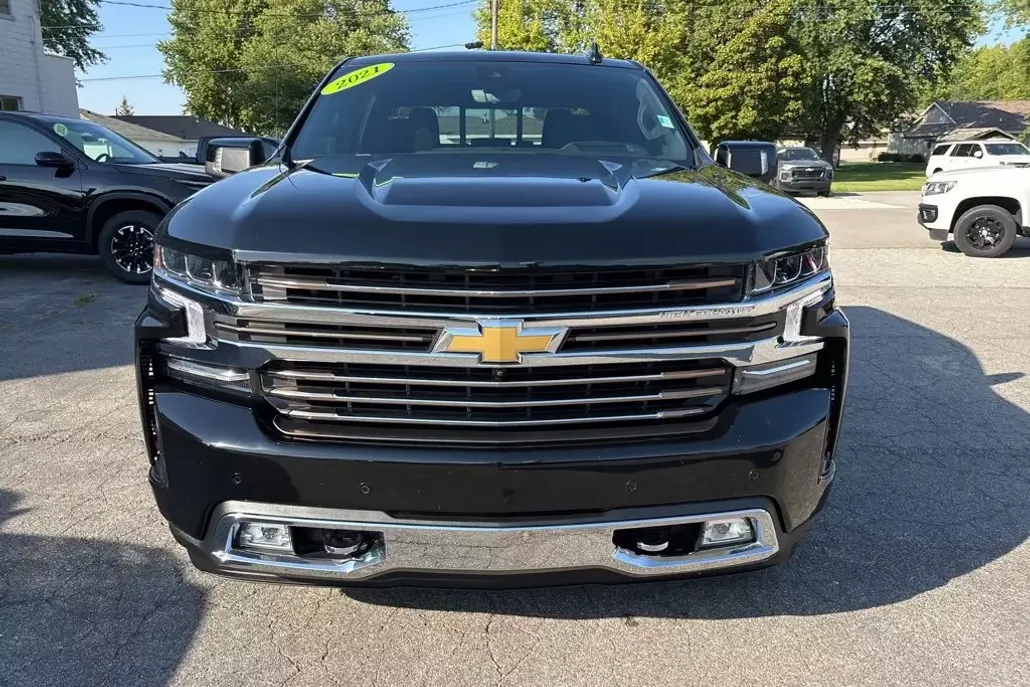 2021 Chevrolet Silverado 1500 High Country photo 1