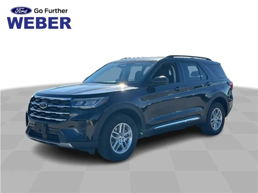 2025 Ford Explorer photo 1