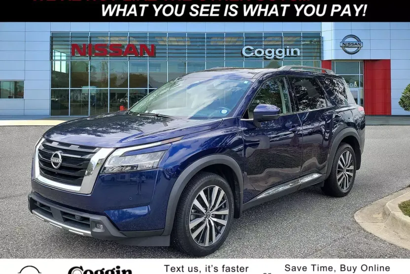 2022 Nissan Pathfinder Platinum photo 1