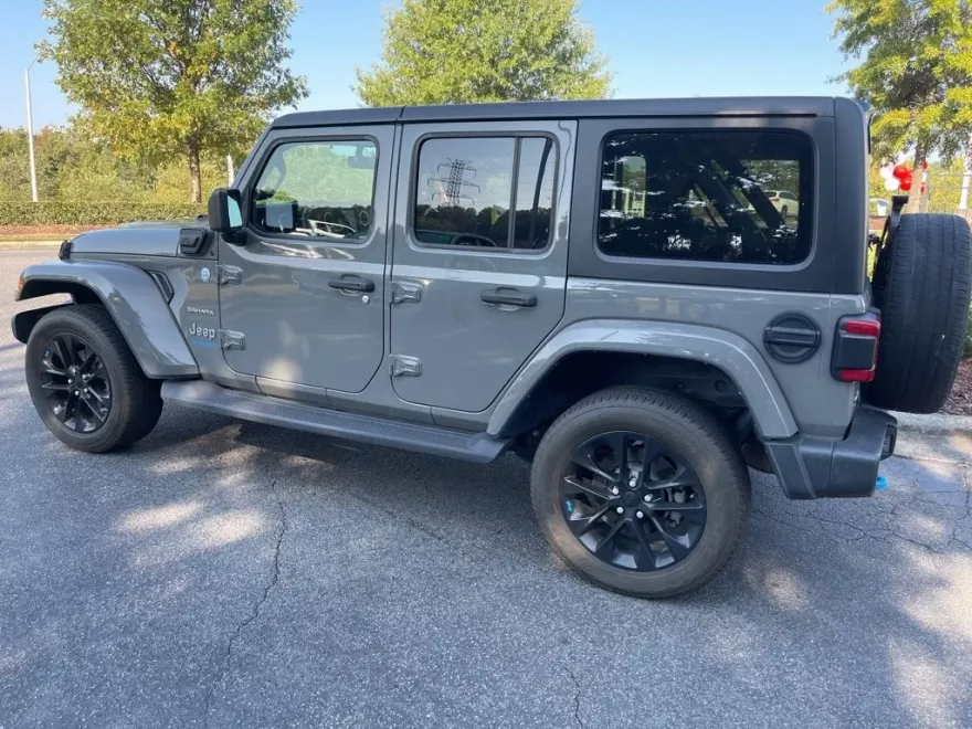 2022 Jeep Wrangler Unlimited 4xe Sahara photo 1