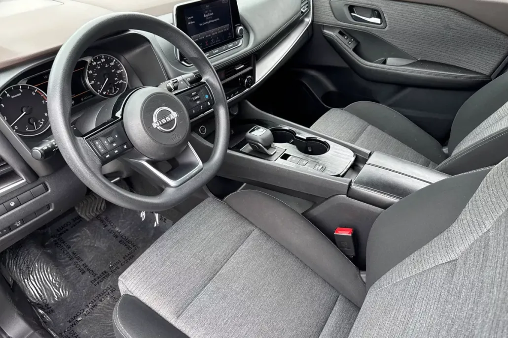 2023 Nissan Rogue SV photo 1