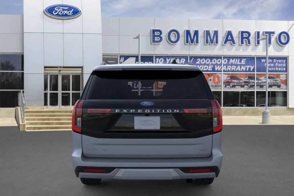 2025 Ford Expedition Platinum MAX photo 1