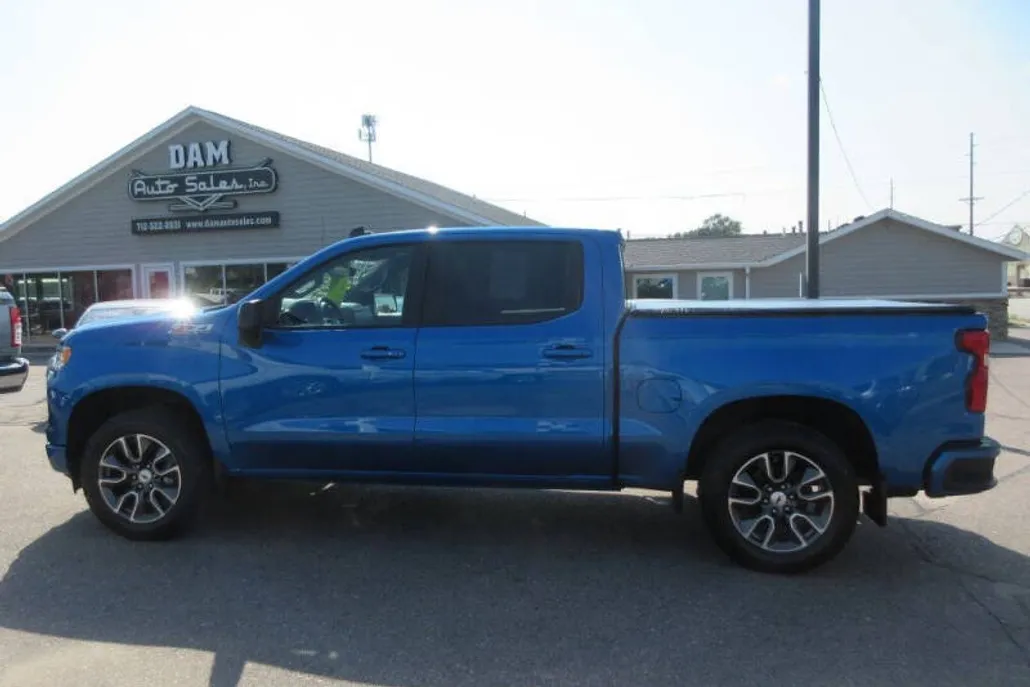 2022 Chevrolet Silverado 1500 RST photo 1