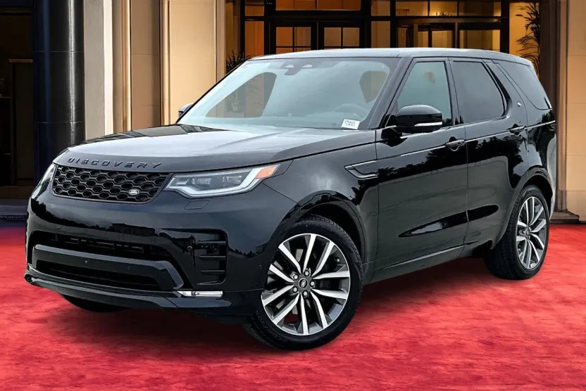 2025 Land Rover Discovery SE photo 1