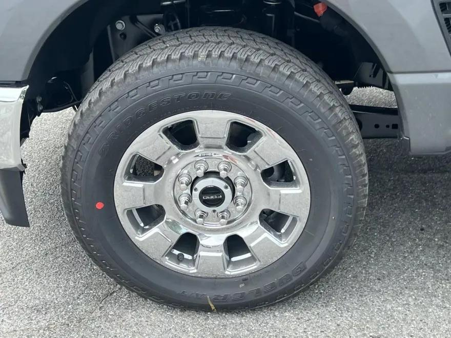 2025 Ford F-250 Lariat photo 11