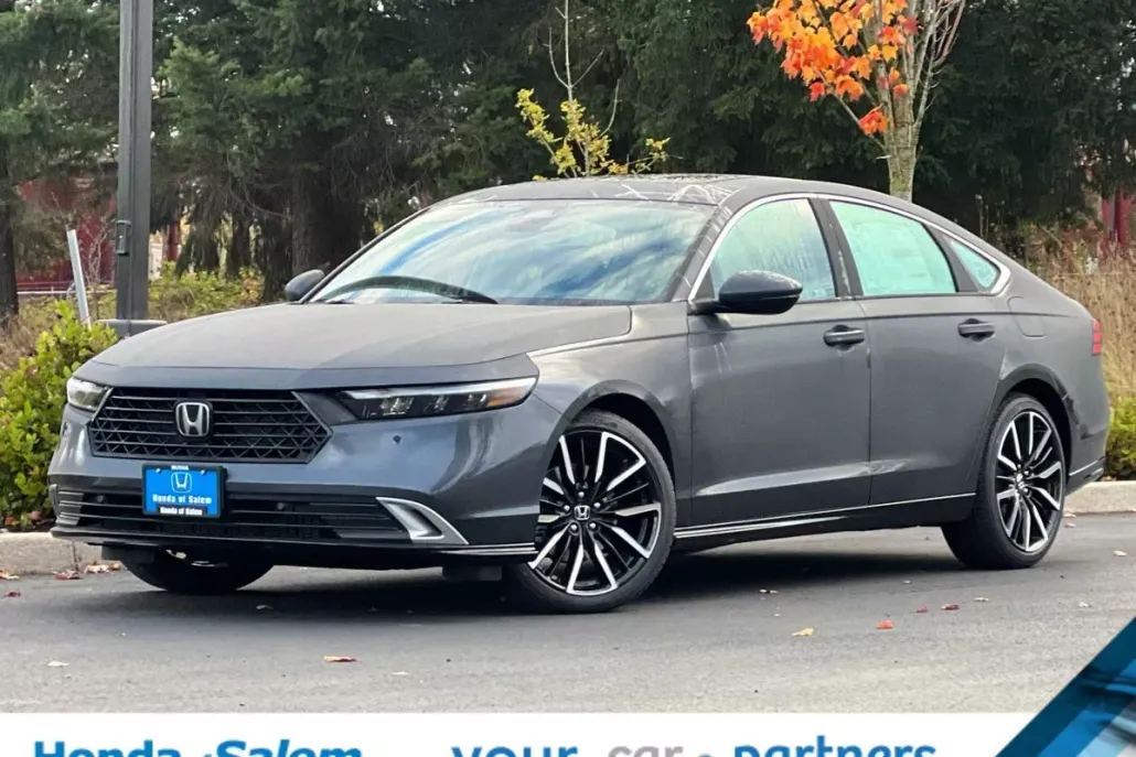 2025 Honda Accord Hybrid Touring photo 1