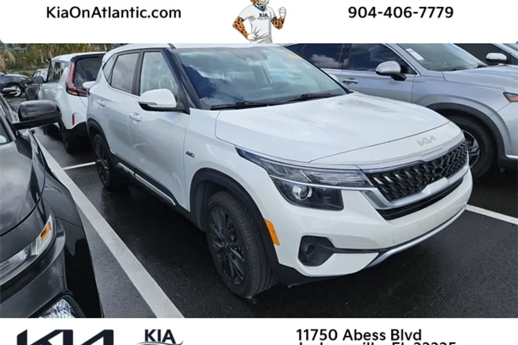 2022 Kia Seltos Nightfall Edition photo 1