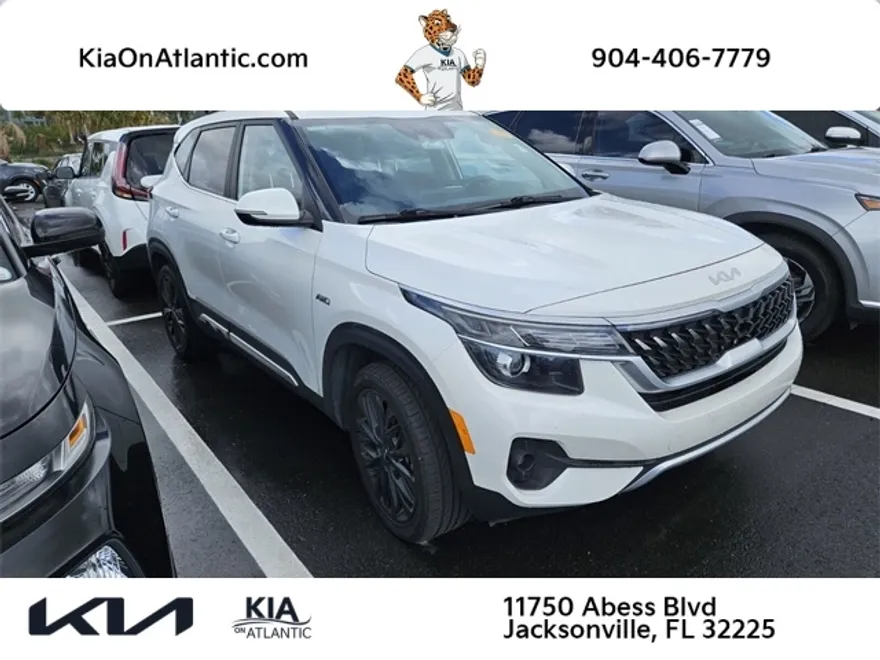2022 Kia Seltos Nightfall Edition photo 1