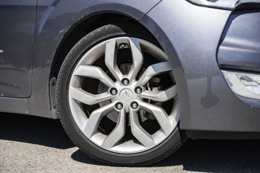 2015 Hyundai Veloster Base photo 1