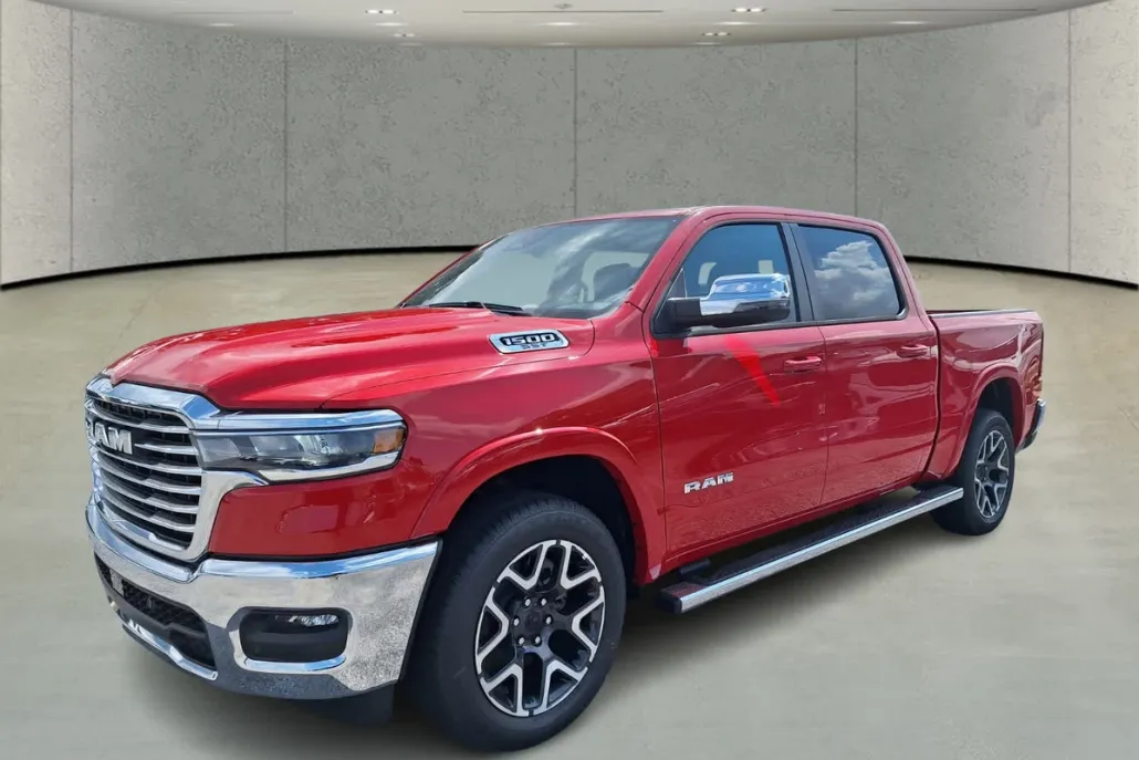 2025 Ram 1500 Laramie photo 1