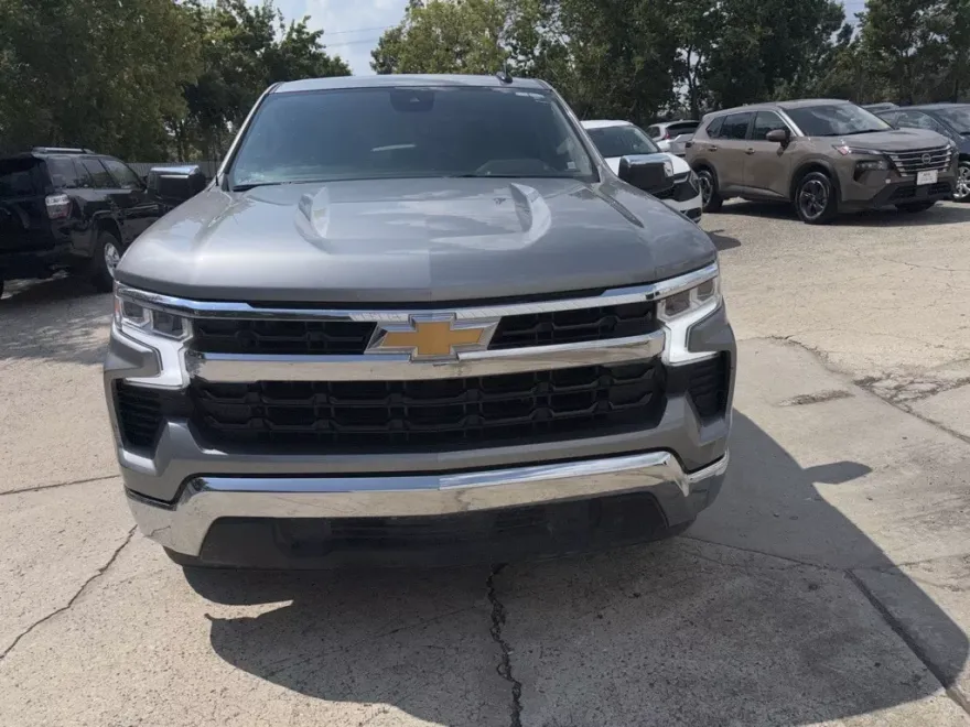 2024 Chevrolet Silverado 1500 photo 1