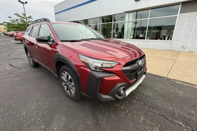 2024 Subaru Outback Limited photo 1