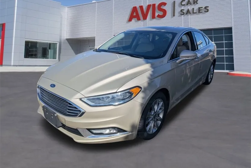 2017 Ford Fusion SE photo 1