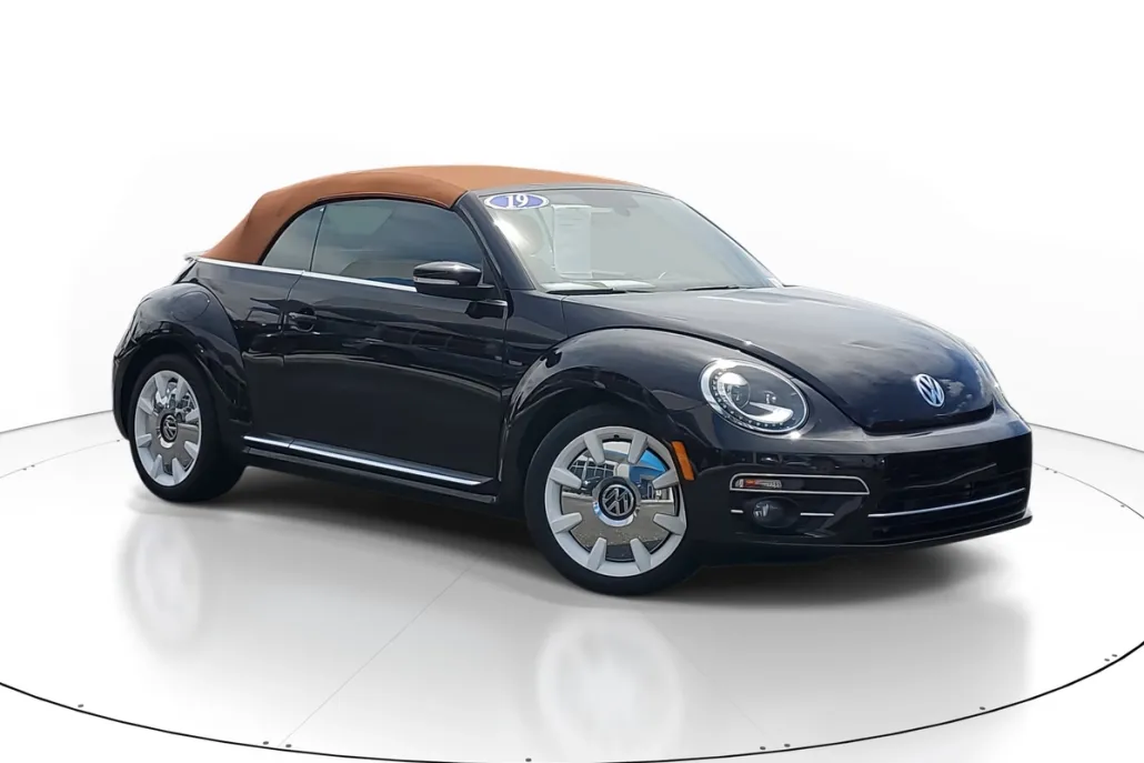 2019 Volkswagen Beetle Convertible Final Edition SE photo 1