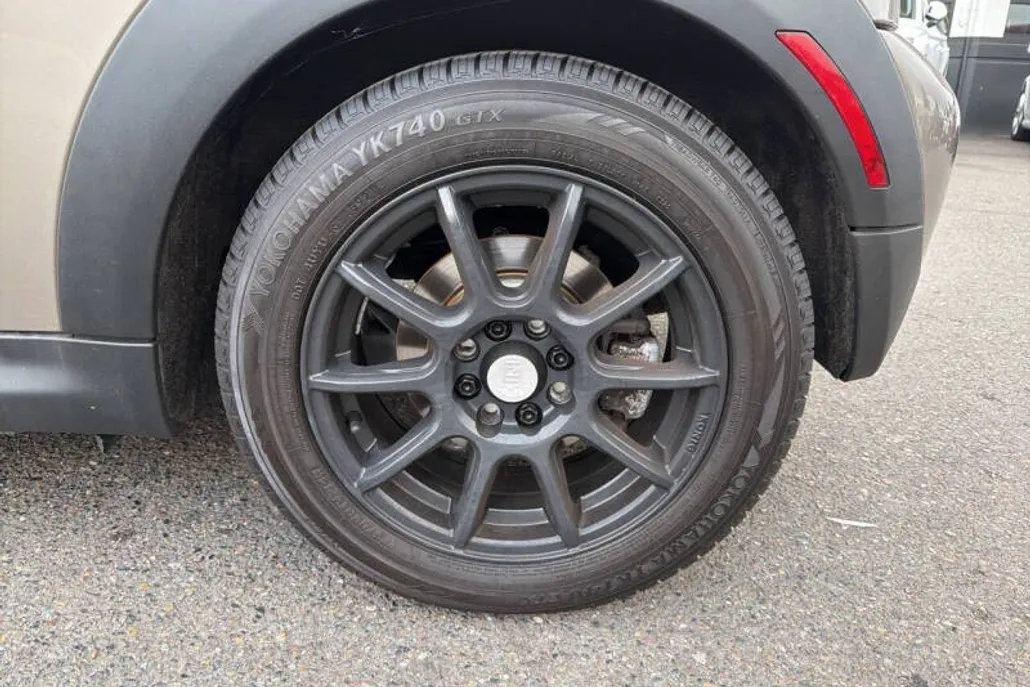 2013 Mini Cooper Hardtop photo 1