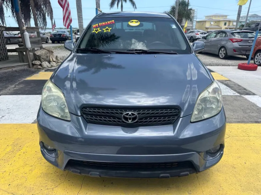 2005 Toyota Corolla Matrix L photo 1
