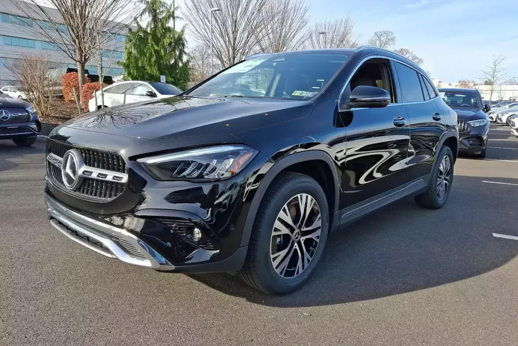 2025 Mercedes Benz GLA 250 4MATIC photo 1