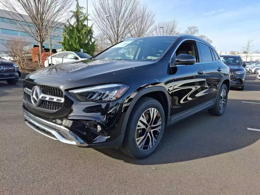 2025 Mercedes Benz GLA 250 4MATIC photo 1