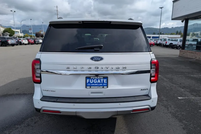 2023 Ford Expedition MAX Limited photo 1