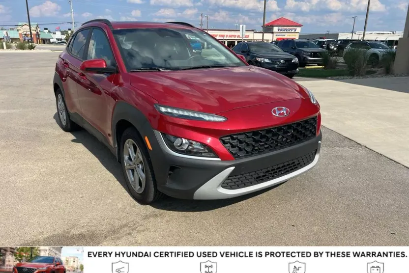 2022 Hyundai Kona SEL photo 1