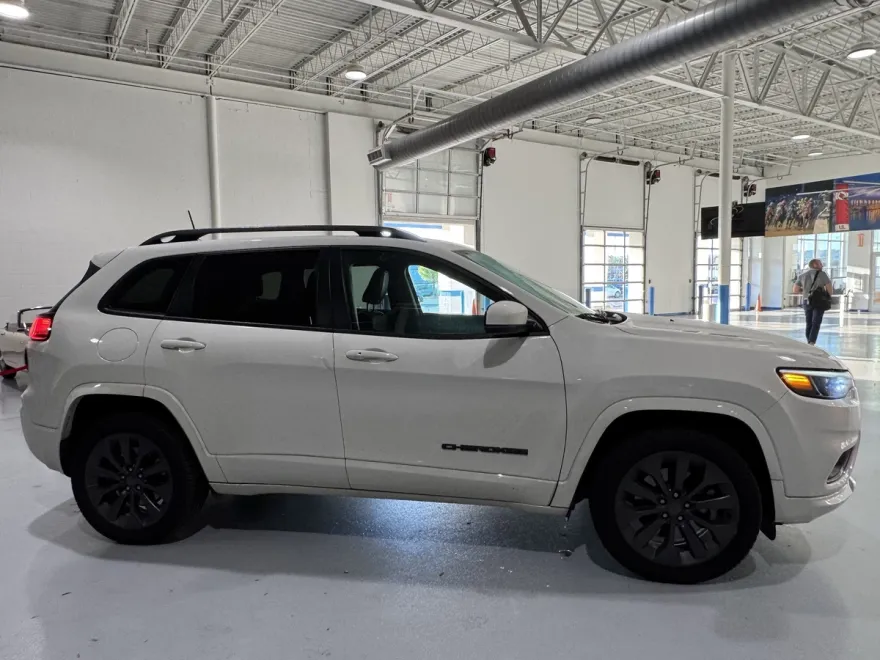 2019 Jeep Cherokee High Altitude photo 1