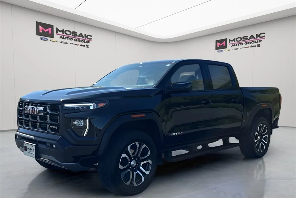 2024 Gmc Canyon AT4 photo 1