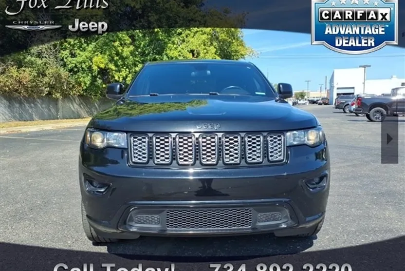 2021 Jeep Grand Cherokee Laredo X photo 1