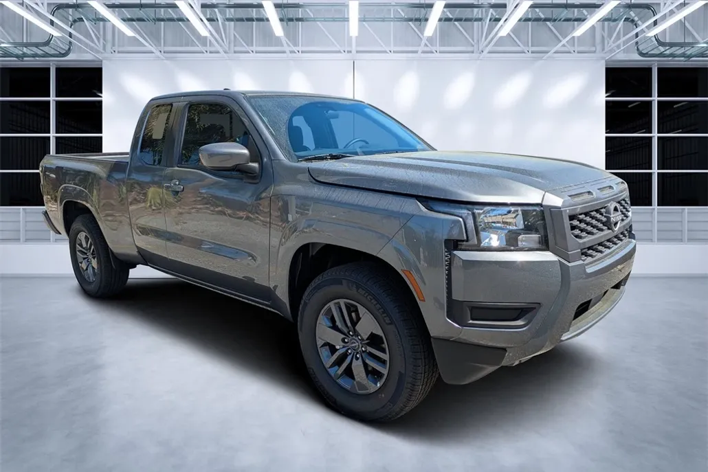2025 Nissan Frontier SV photo 1