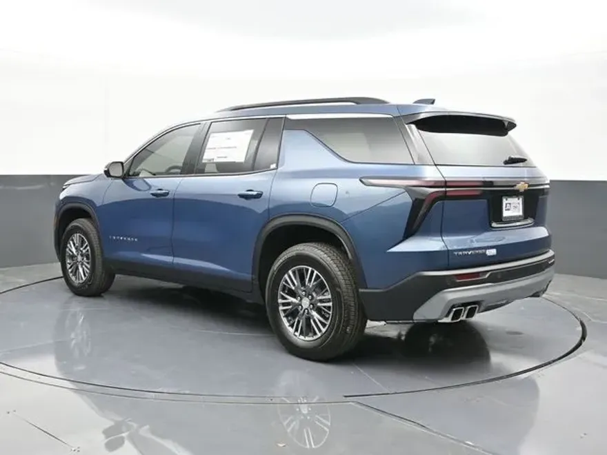 2026 Chevrolet Traverse photo 1