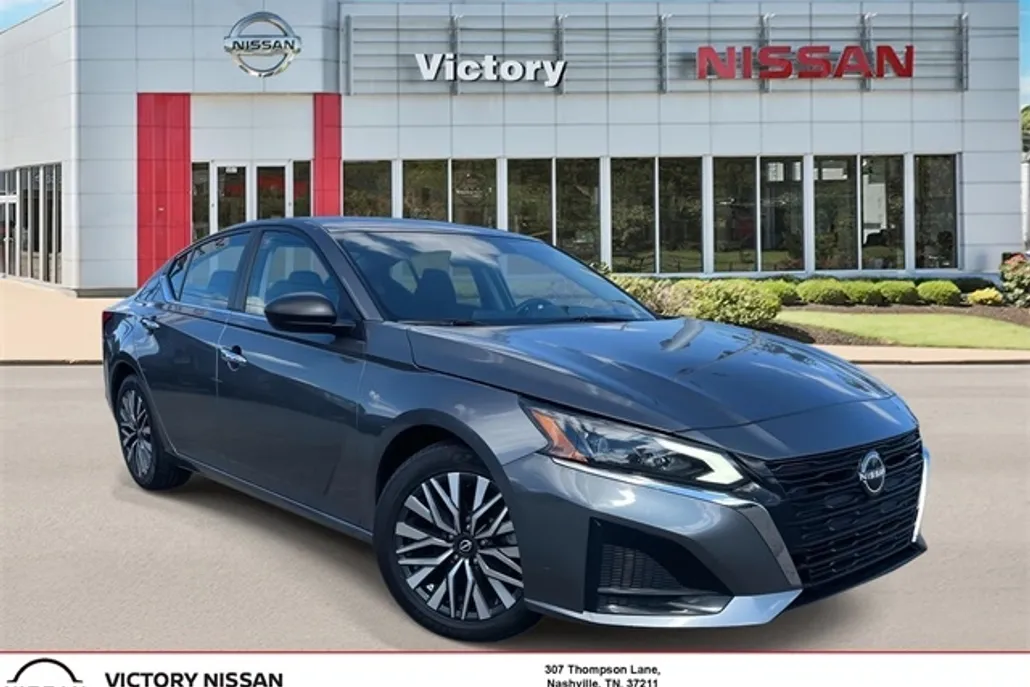 2024 Nissan Altima 2.5 SV photo 1