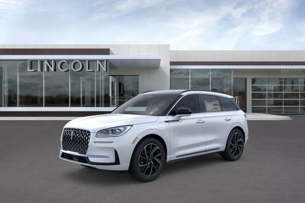 2025 Lincoln Corsair Grand Touring photo 1