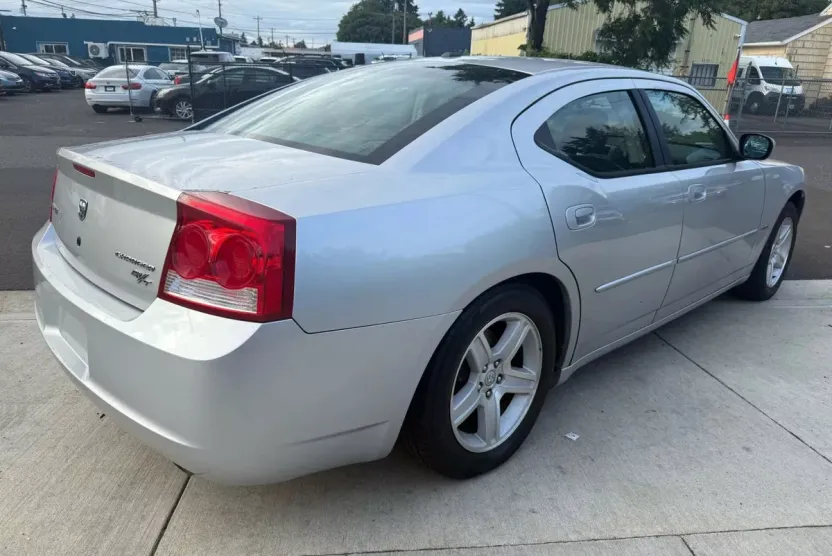 2010 Dodge Charger R/T photo 1