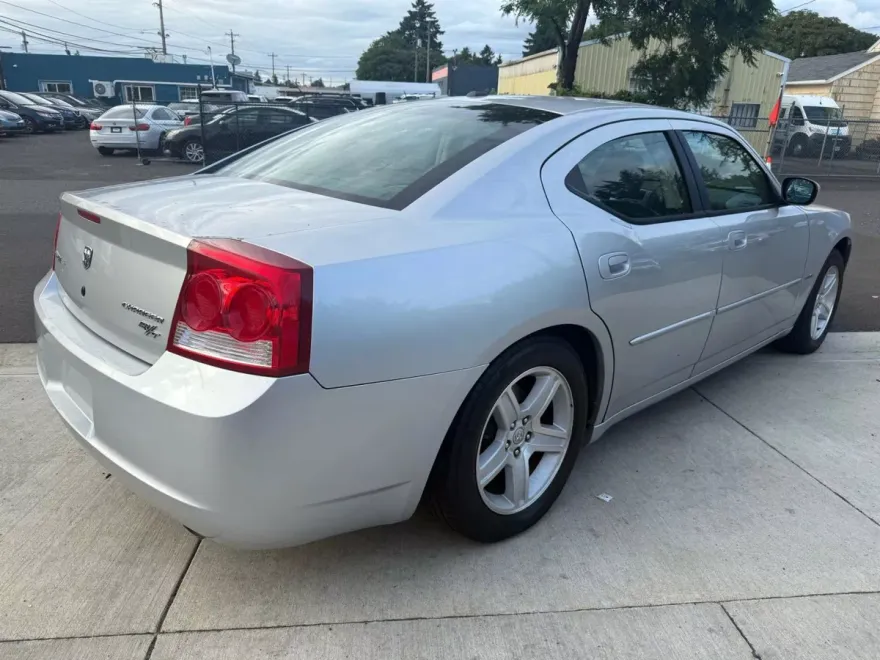 2010 Dodge Charger R/T photo 1