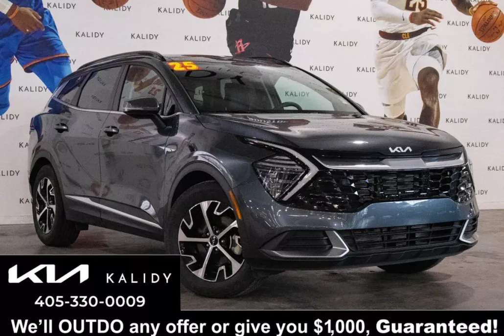 2025 Kia Sportage EX photo 1