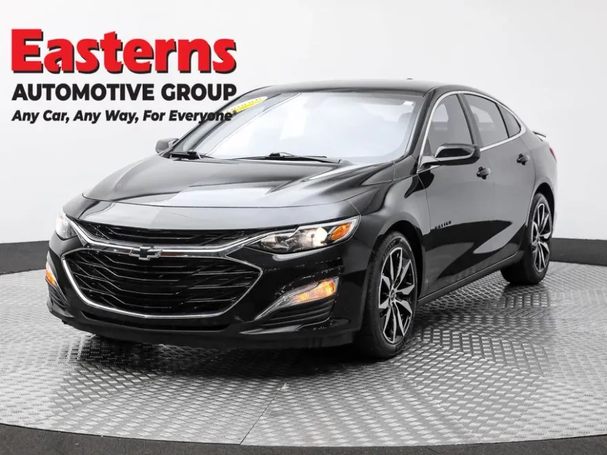 2022 Chevrolet Malibu RS photo 1