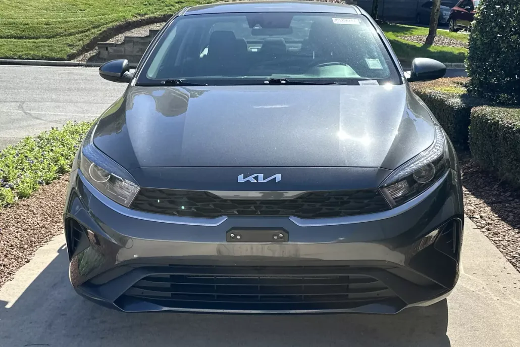 2024 Kia Forte LXS photo 1